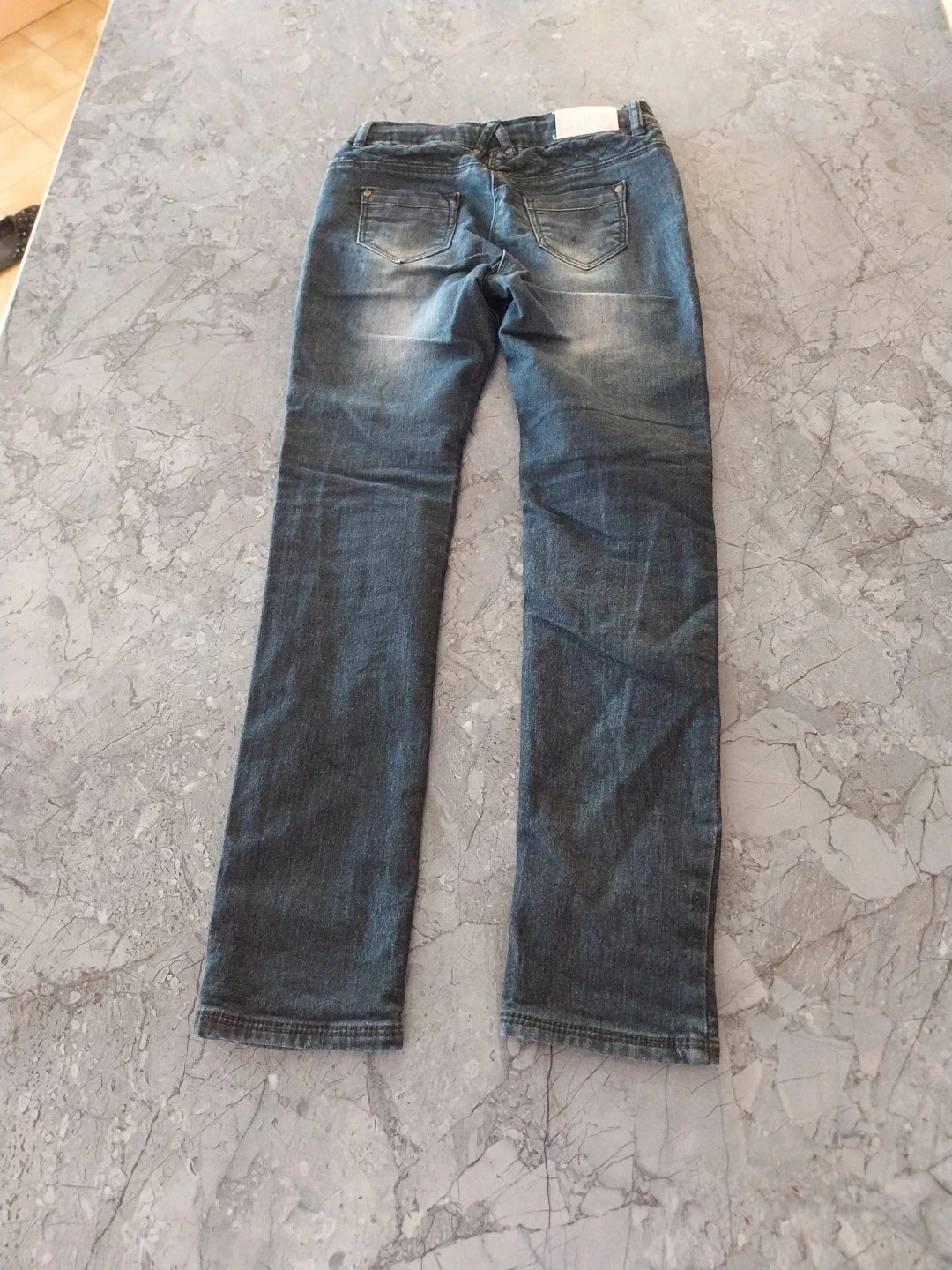 Jeans T.8 ans – photo 2